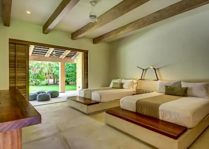 Beachfront In Villa *
