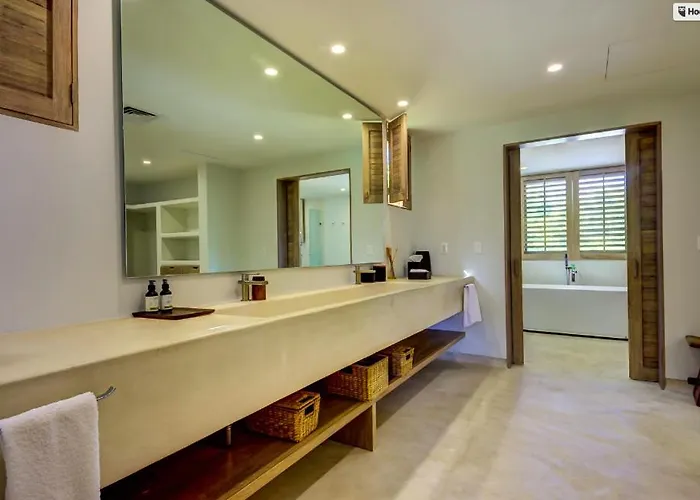 Villa Beachfront In